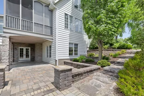 Exterior - 1212 Newhall Dr, Faribault, MN 55021 photo 16 of 21
