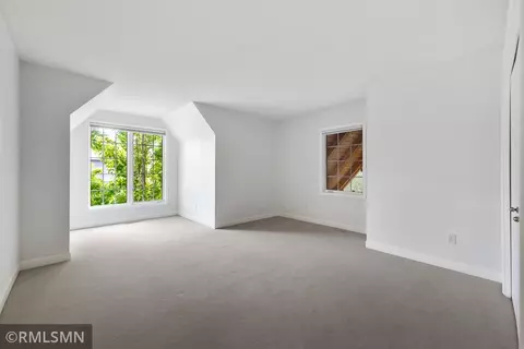 Bedroom - 1212 Newhall Dr, Faribault, MN 55021 photo 6 of 12