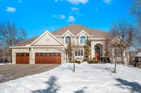 16404 Eagle Ridge Dr, Minnetonka, MN 55345