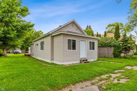 409 3rd St SE, Barnesville, MN 56514 photo 2