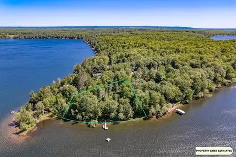 1586 Bass Bay Rd, Carlton, MN 55718