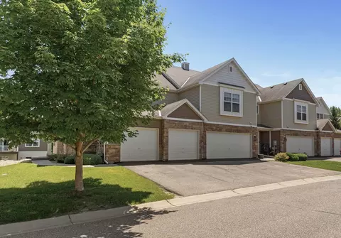 15245 Stonewood Ter, Burnsville, MN 55306