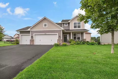 5858 158th St W, Apple Valley, MN 55124