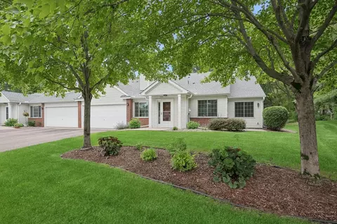 2727 87th St E #21, Inver Grove Heights, MN 55076