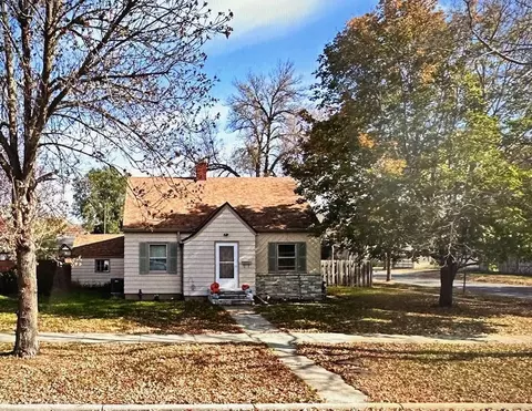 1102 10th Ave N, Saint Cloud, MN 56303