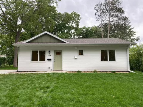 214 18th St SE, Rochester, MN 55904