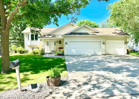 16042 Northwood Rd NW, Prior Lake, MN 55372