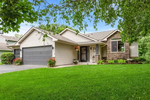 13119 Elgin Dr NW, Elk River, MN 55330
