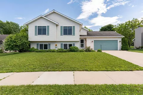 2706 59th St NW, Rochester, MN 55901