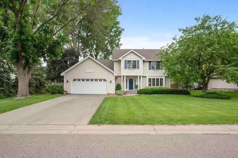 1323 Woodcrest Ave, Shoreview, MN 55126