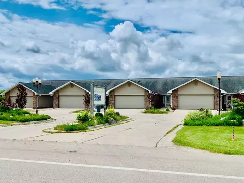 687 County Road 1 SW #5, Baudette, MN 56623
