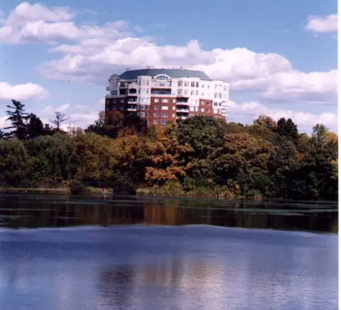 8301 Creekside Cir #540, Bloomington, MN 55437