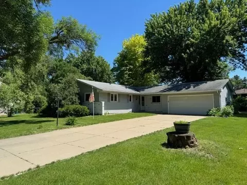 2009 Sibley Ct, Burnsville, MN 55337