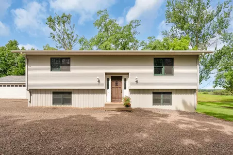 310 Rosabelle St, Grasston, MN 55030