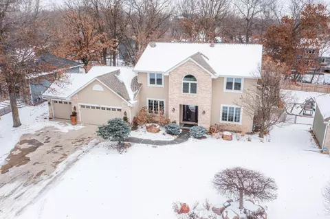 1390 Currie St N, Maplewood, MN 55119