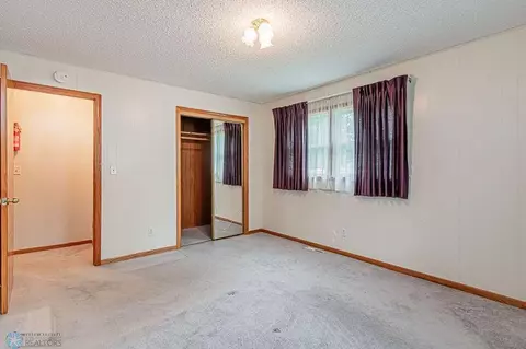 1009 18th St S, Fargo, ND 58103 photo 12