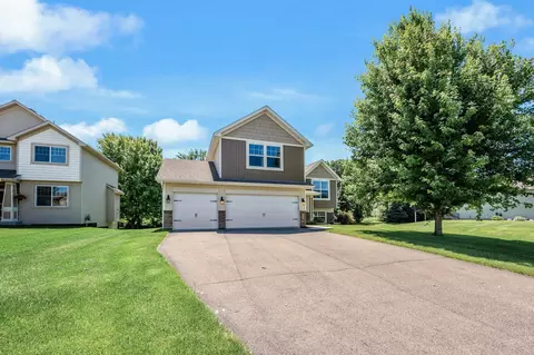 620 Danube Ave, Shakopee, MN 55379