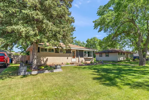 6045 2 12 St NE, Fridley, MN 55432