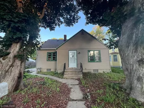 208 Lincoln Ave N, New Prague, MN 56071