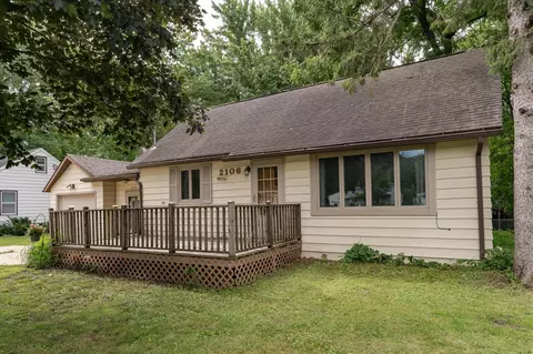 2106 15th St SE, Rochester, MN 55904