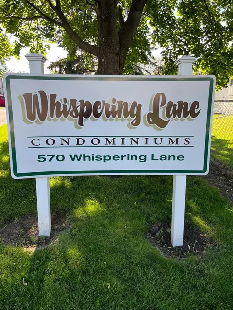 570 Whispering Ln #305, Hastings, MN 55033