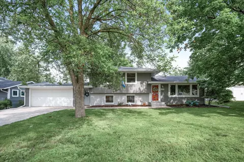 3920 Mcknight Rd N, White Bear Lake, MN 55110