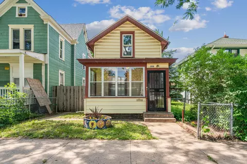 2528 16th Ave S, Minneapolis, MN 55404