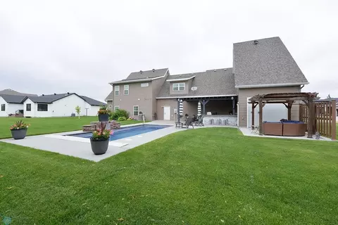902 Sunset Dr, Mapleton, ND 58059 photo 6