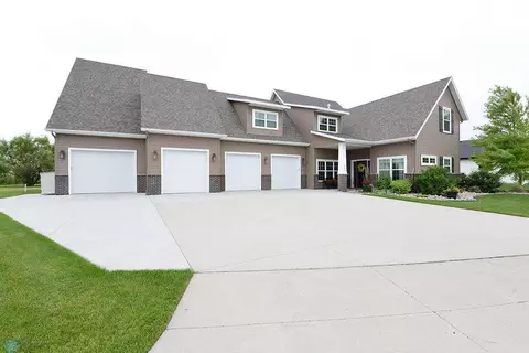 902 Sunset Dr, Mapleton, ND 58059 photo 2