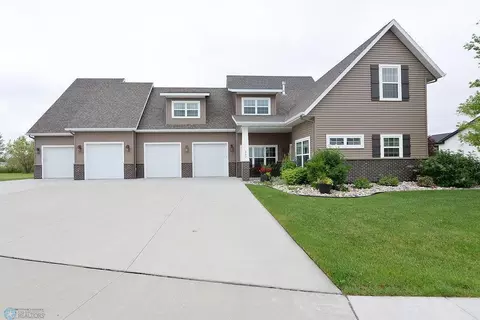 902 Sunset Dr, Mapleton, ND 58059