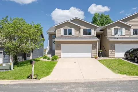 519 19th St, Zumbrota, MN 55992