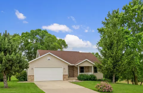 311 Maple Dr SE, Lanesboro, MN 55949