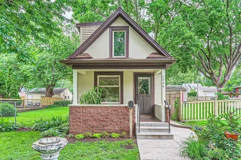 1724 Field Ave, Saint Paul, MN 55116