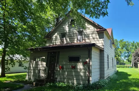 209 N Bruce St, Ivanhoe, MN 56142