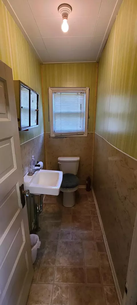 209 N Bruce St, Ivanhoe, MN 56142 photo 8