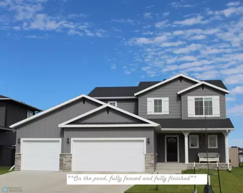 8848 Northern Lights Ave, Horace, ND 58047