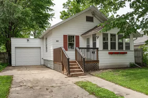 607 7th Ave SE, Rochester, MN 55904