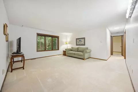 1576 14th St SE, Saint Cloud, MN 56304 photo 2