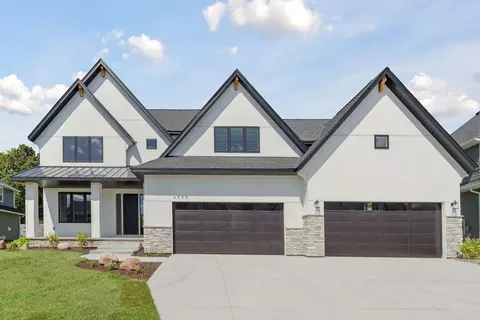 4545 Garland Ln N, Plymouth, MN 55446
