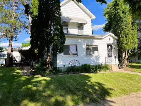 106 7th Ave S, Princeton, MN 55371
