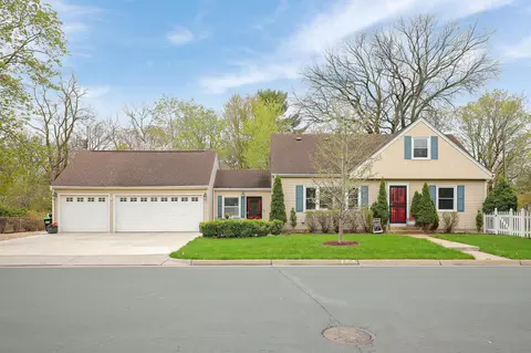 4021 W 44th St, Edina, MN 55424
