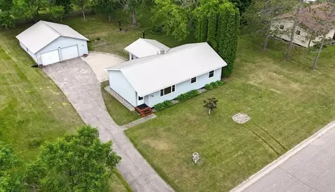 116 E Spruce Ave, Frazee, MN 56544