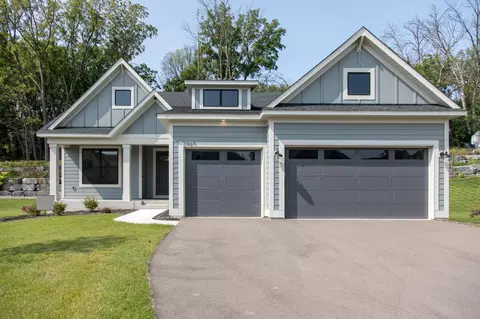 2969 Westwind Ct, Little Canada, MN 55109