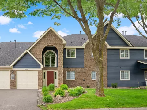 2577 Heritage Dr #108, Mendota Heights, MN 55120