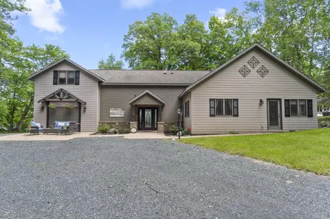 10402 Long Lake Dr NE, Bemidji, MN 56601