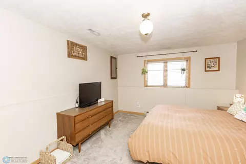7916 Aquarius Dr, Fargo, ND 58104 photo 40