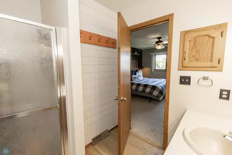 7916 Aquarius Dr, Fargo, ND 58104 photo 29