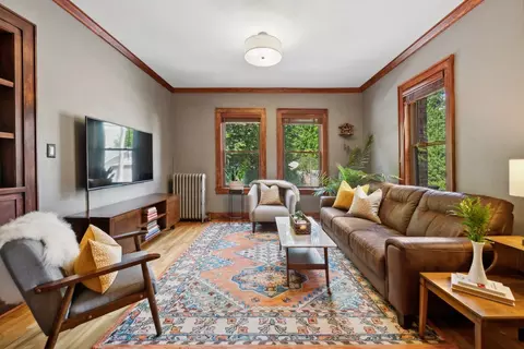 1812 Clinton Ave #103, Minneapolis, MN 55404