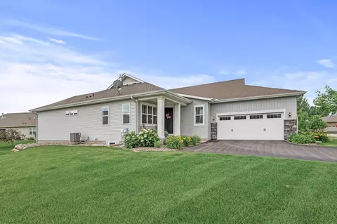 6609 132nd Ln W, Savage, MN 55378