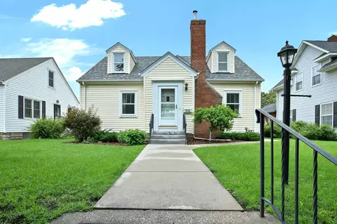 506 8th Ave N, South Saint Paul, MN 55075